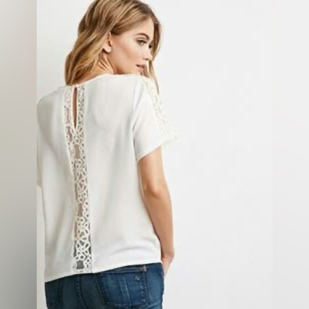 2/20 Forever 21 Off White Lace Panelled Top - Women’s Small